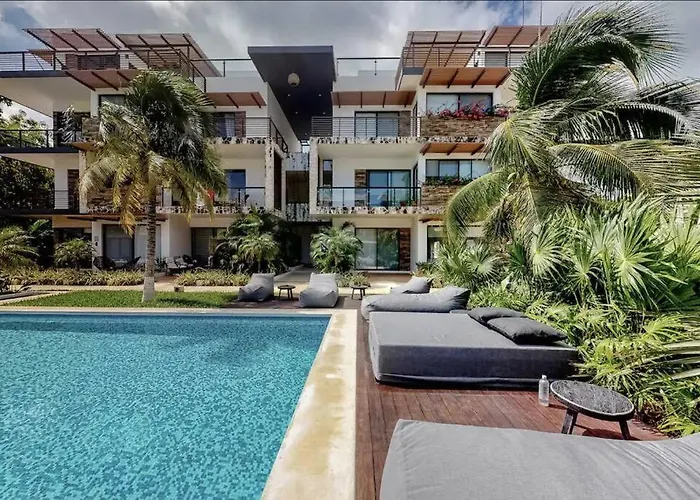 Contemporary Poolside Condo, Wi-fi - Paraiso Kaanal 101 Apartment *