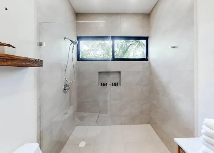 Contemporary Poolside Condo, Wi-fi - Paraiso Kaanal 101 Tulum